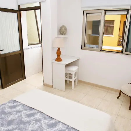 Playa Alcaravaneras Апартаменты *